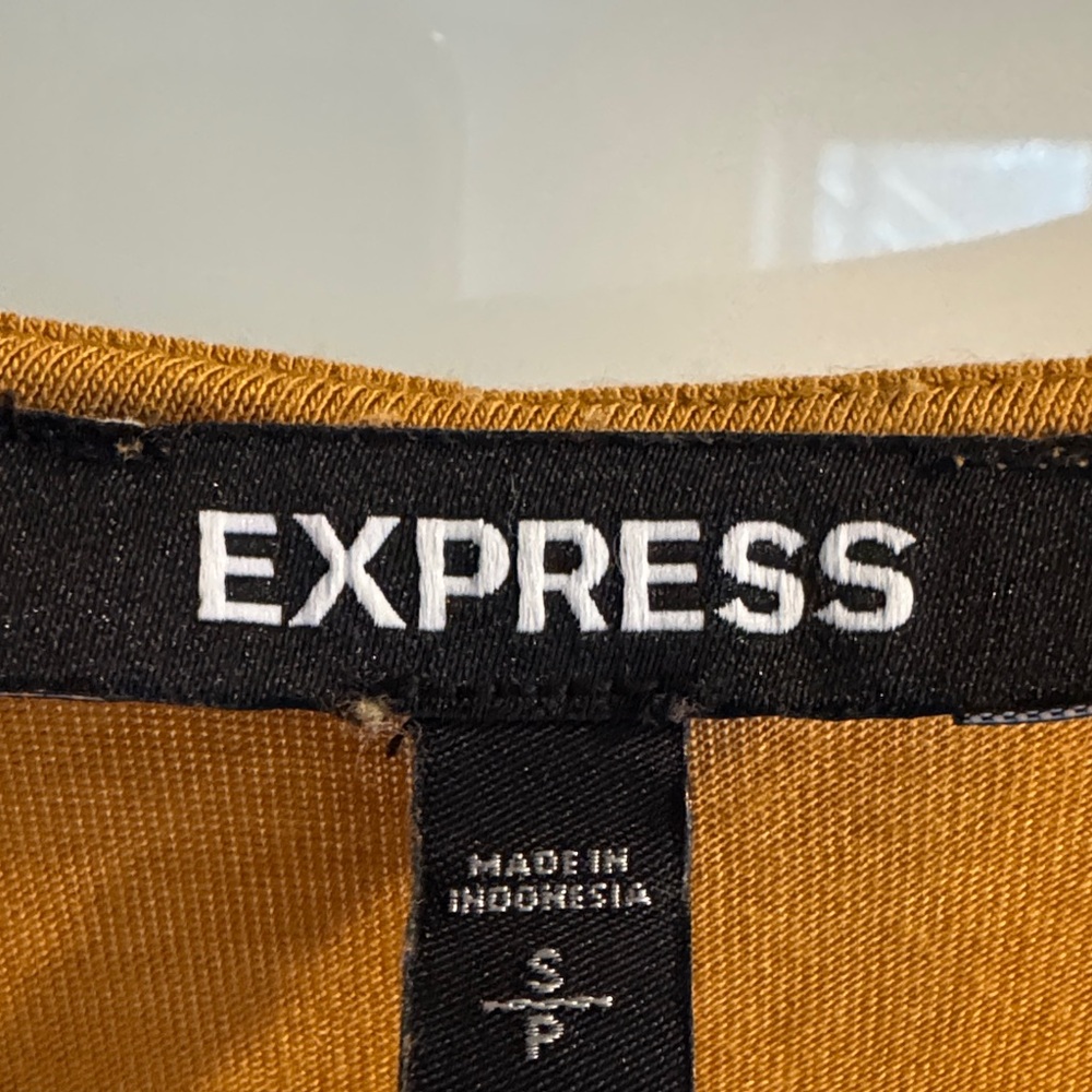 H&M Lush Golden Long Sleeve Wrap Dress - Picture 2 of 5